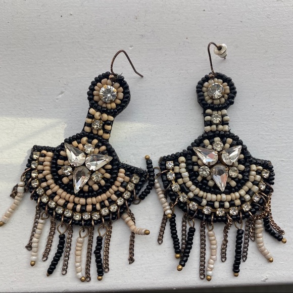 Black and cream statement earrings with stones - Picture 2 of 7